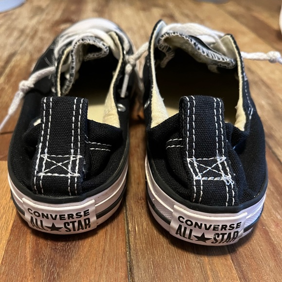 Girls converse - worn once - Picture 3 of 3